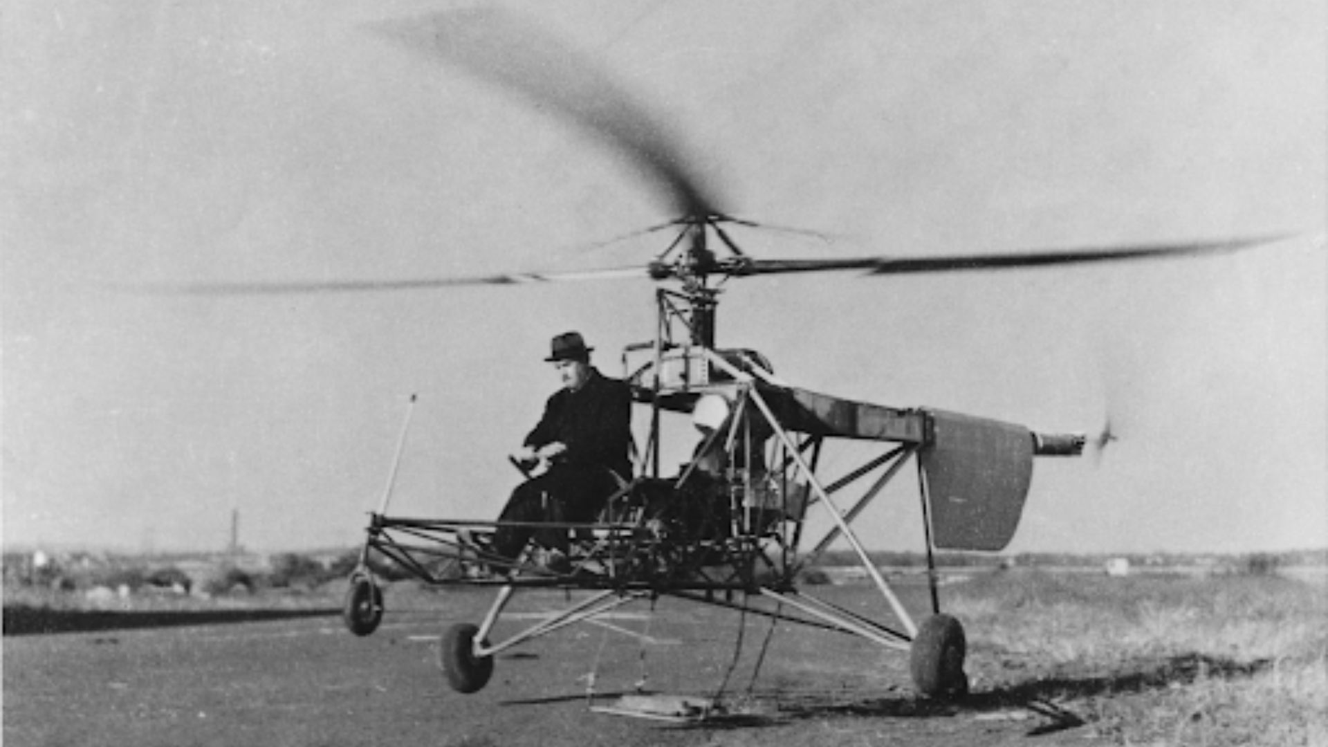 Igor Ivanovich Sikorsky: Penemu Helikopter