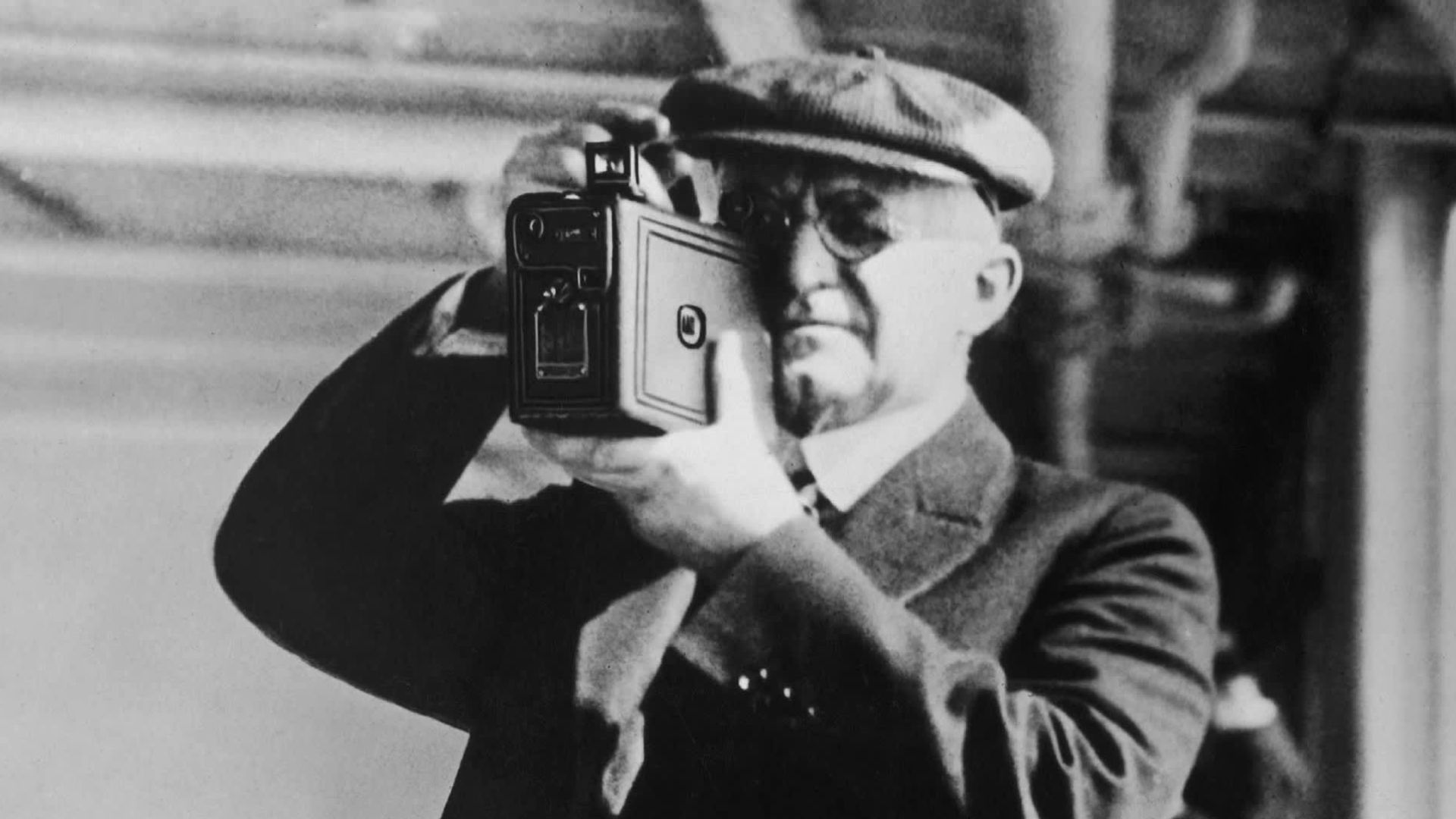 George Eastman: Tokoh Penemu Kamera Kodak