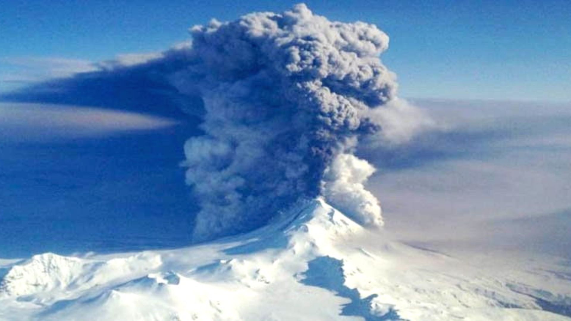 Gunung Pavlof: Gunung Berapi Paling Aktif di Amerika Serikat