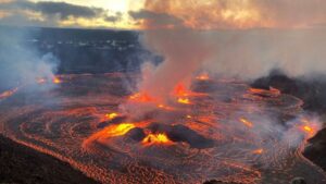 Gunung Kilauea: Gunung Berapi Paling Aktif dan Terkenal di Dunia
